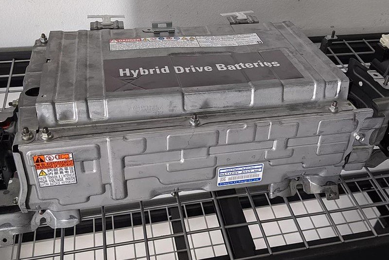 What Are the Symptoms of a Bad Hybrid Battery?